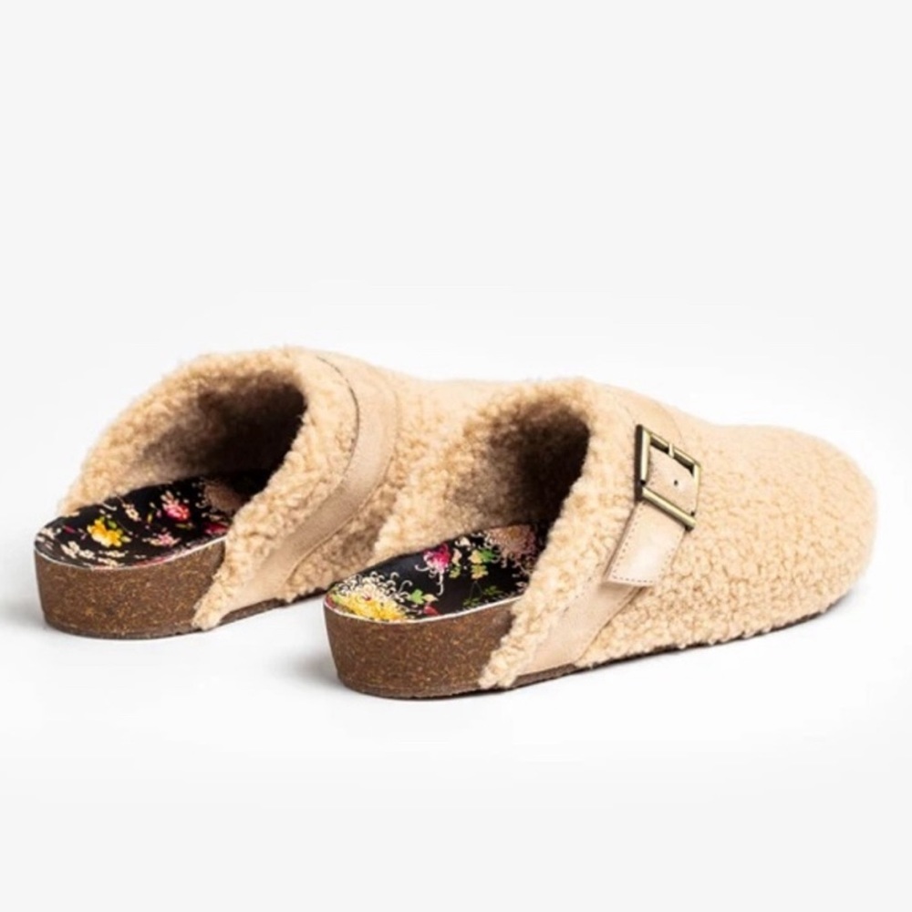 JOHNNY WAS MONO SHERPA SLIP ON